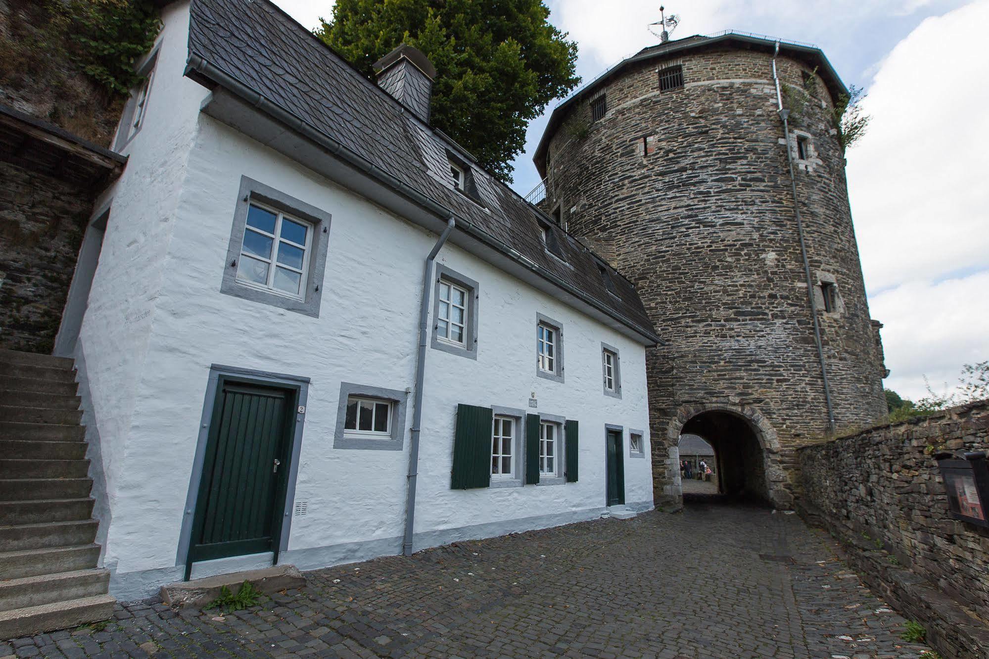 Felsenhaeuschen Apartment Monschau Exterior photo